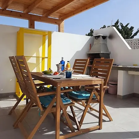 The Rocks Apartman *